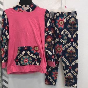 Little Girls outfit with long sleeve top and pants